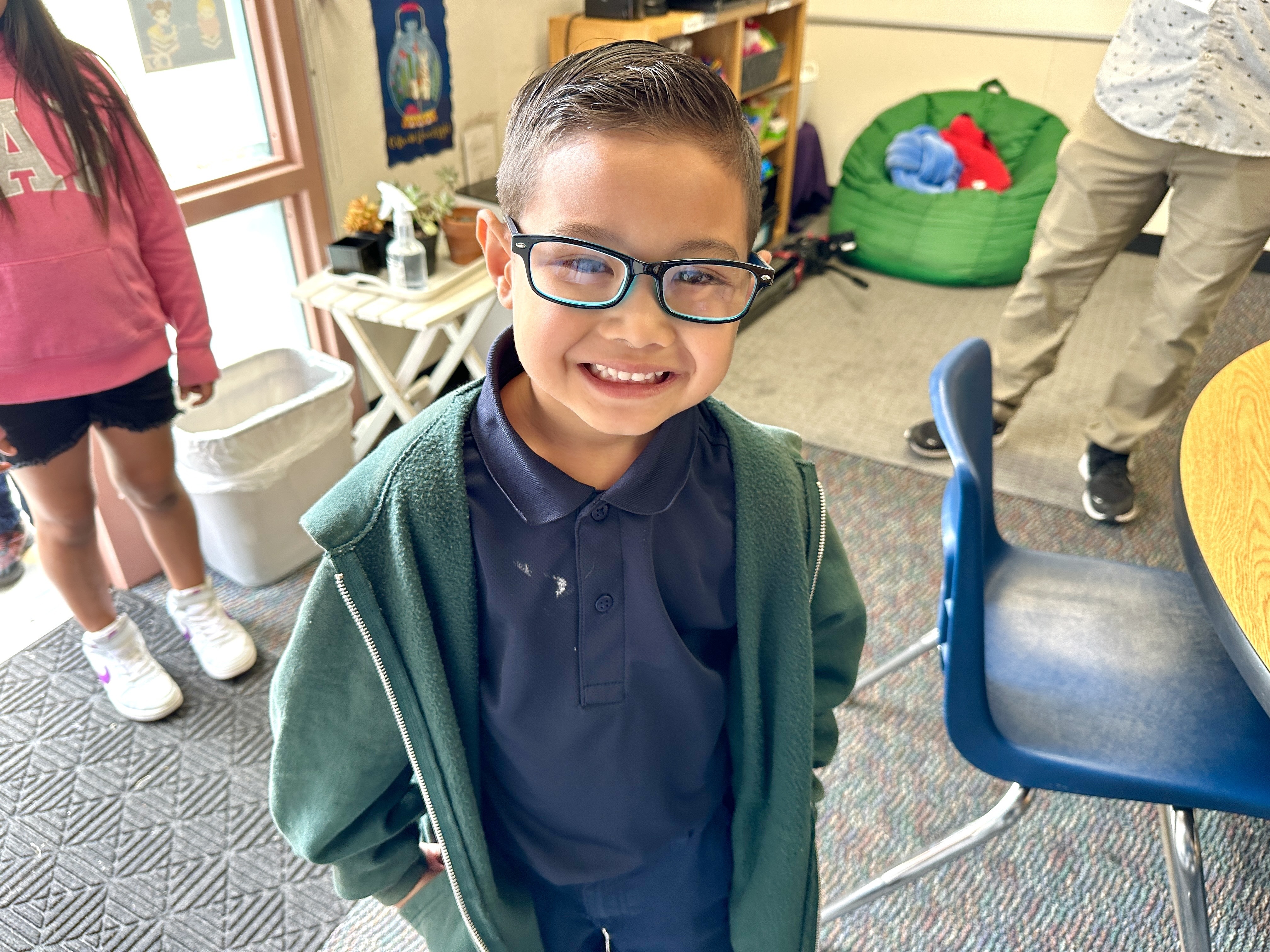 Chula Vista community schools provide a new pair of glasses and support for students - Vimarsana News