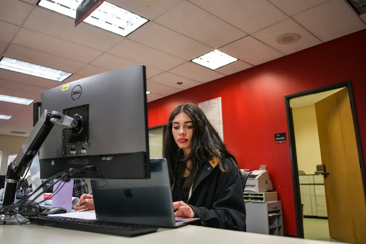 Cal State undergraduate workers seek union representation - Vimarsana News