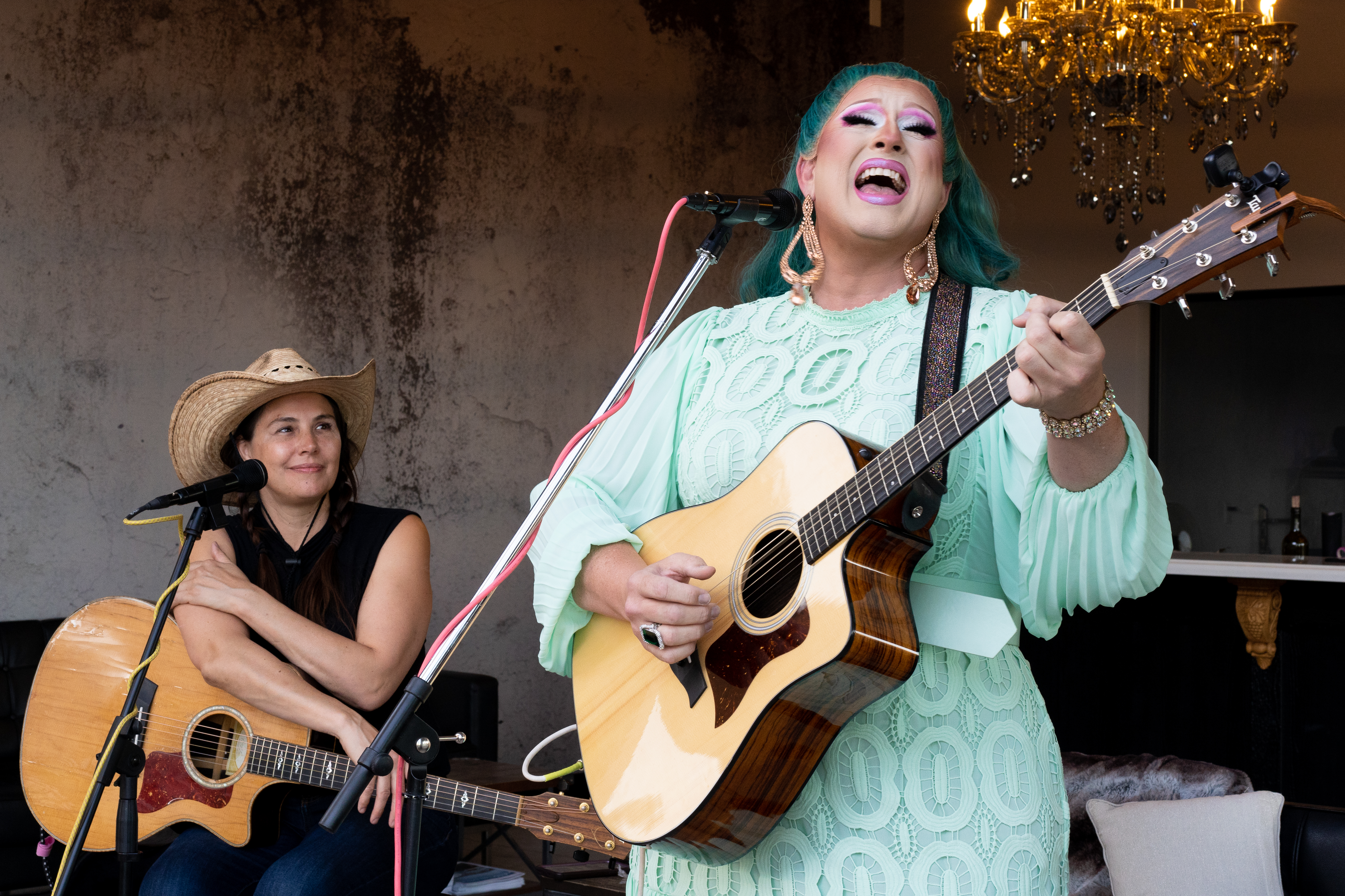 How a San Diego drag queen topped the iTunes Christian music charts - Vimarsana News